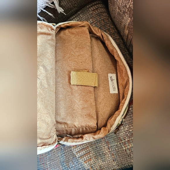 Sakroots Floral Backpack with Laptop Compartment - Picture 8 of 16